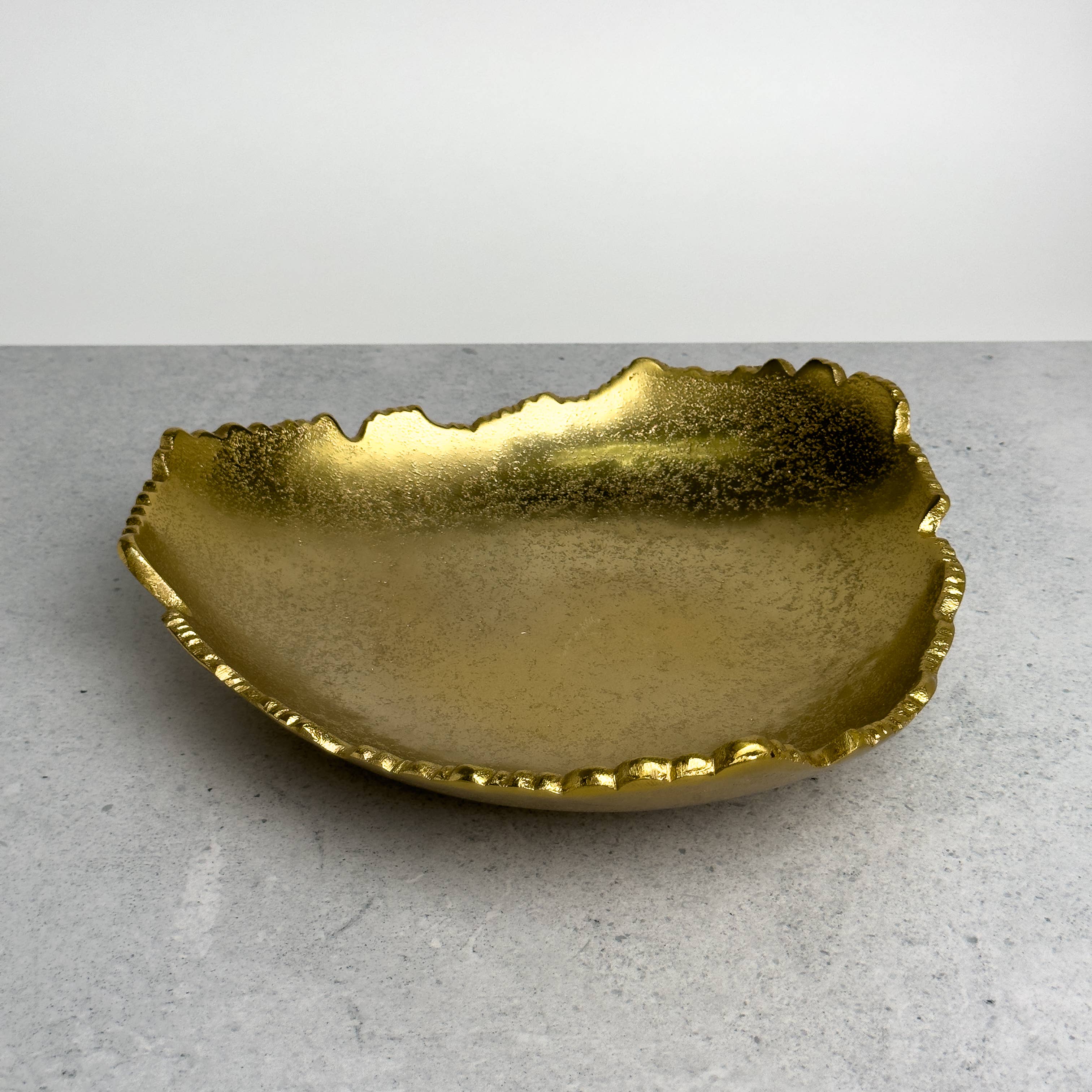 India Handicrafts Inc - Wholesale Decorative Plate/Dish/Bowl - Golden Torn Texture 3-Point Bowl4