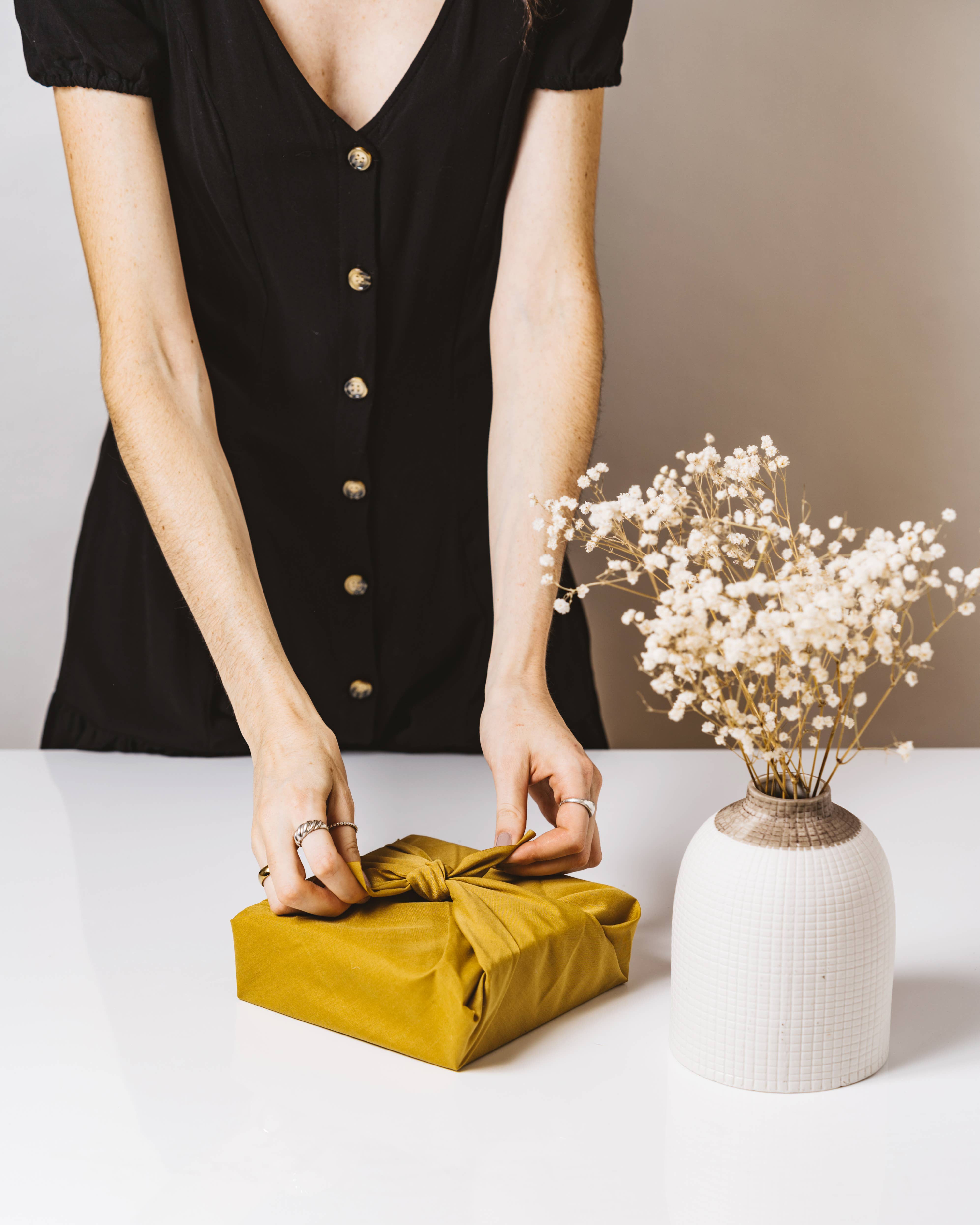 OLSEN+OLSEN - Wholesale Inpakpapier - Furoshiki - stoffen cadeaulap om duurzaam te wikkelen27