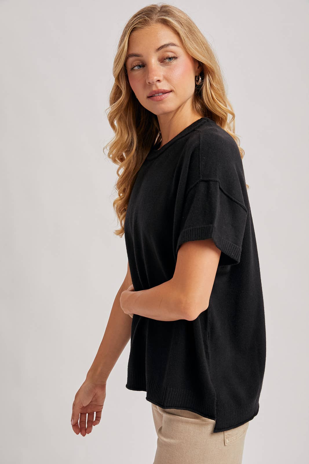 Bluivy - Venta al por mayor Jersey corto de punto - Mujer - CAMISETA DE PUNTO CON CUELLO REDONDO20