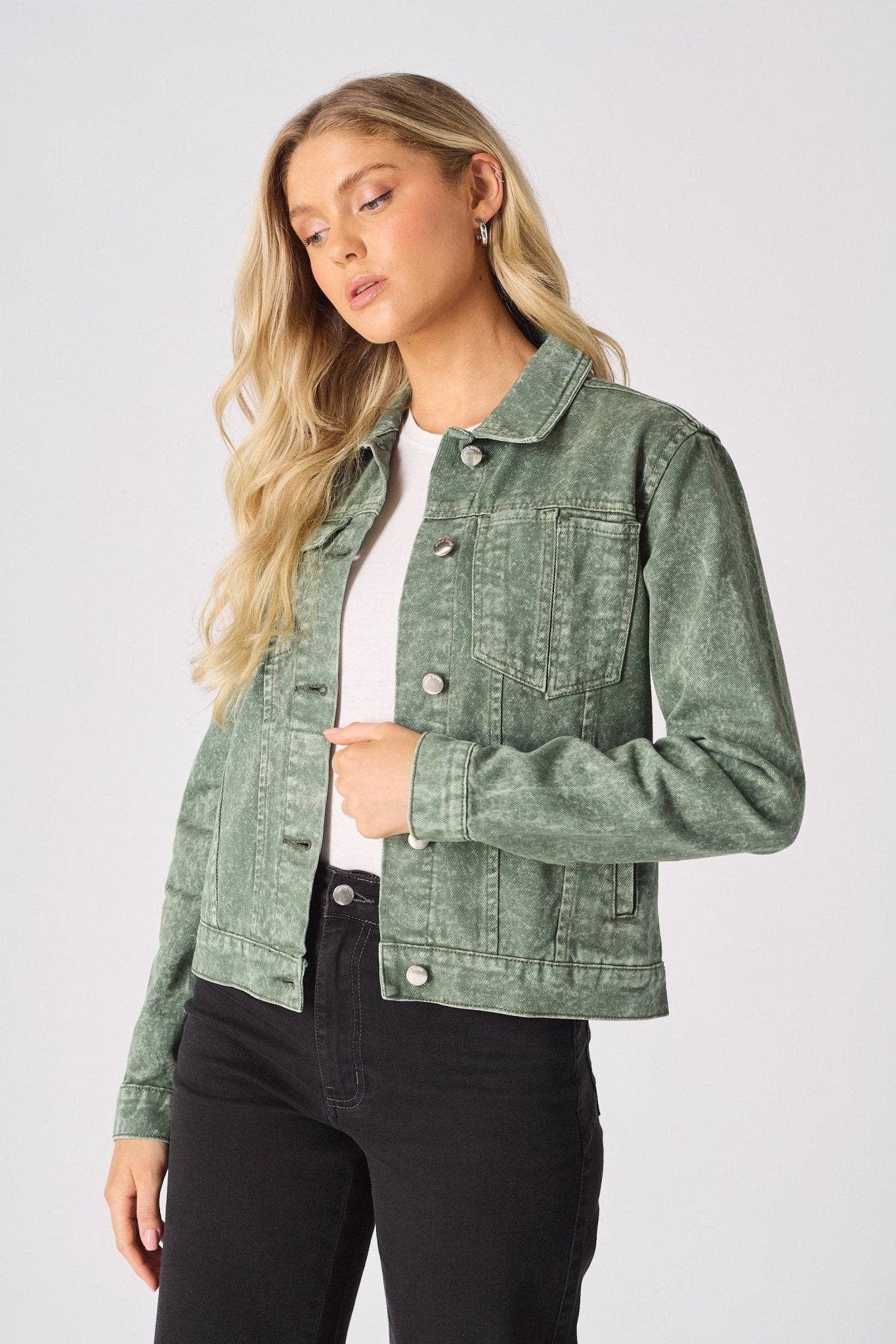 JMOJO UK Limited – wholesale Denim jacket – Women's – Sage Denim Trucker Jacket – Pearl Green1