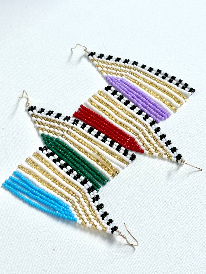 Djärva och ljusa guld vita svarta läckra örhängen för wholesale av Con Cariño Design