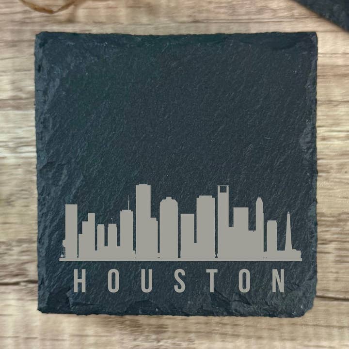 Dessous de verre en ardoise avec vue sur la ligne d'horizon de Houston, carrés, ronds, en pierre, TX pour la vente par Mermaid of Hilton Head