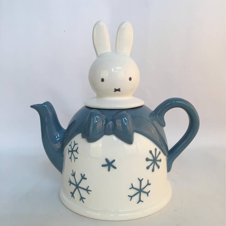 Blue Sky Clayworks - Wholesale Tea Pot - Miffy Winter Teapot
0