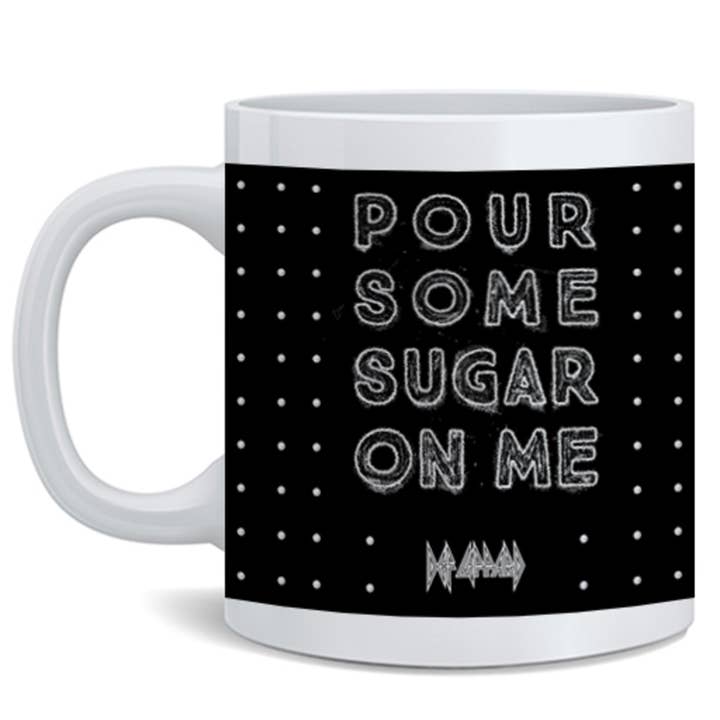 Tasse à musique rock « Pour Some Sugar On Me » de Def Leppard, 11 oz pour la vente par Gotham Gifts
