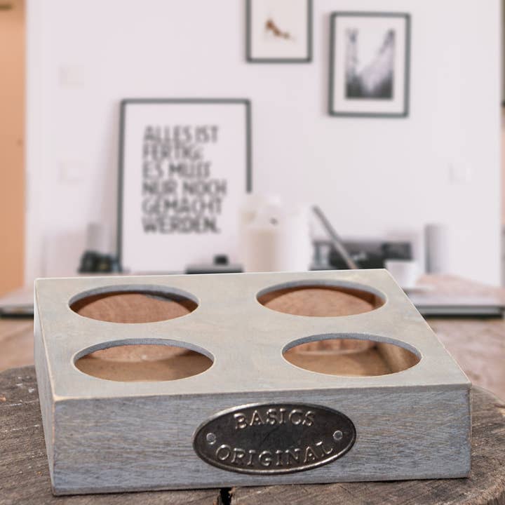 Panier de service à 4 compartiments en bois gris décoratif pour la vente par Antikas