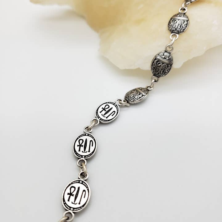 Discoveries, Inc. - Vendita all'ingrosso Braccialetto con ciondolo/pendente - Bracciale a maglie con scarabeo egiziano, argento anticato6