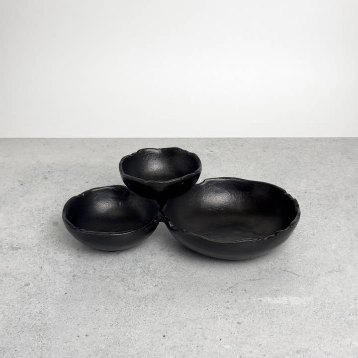 India Handicrafts Inc - Wholesale Serve Bowl - Black Aluminum 3-Bowl Cluster Dish10