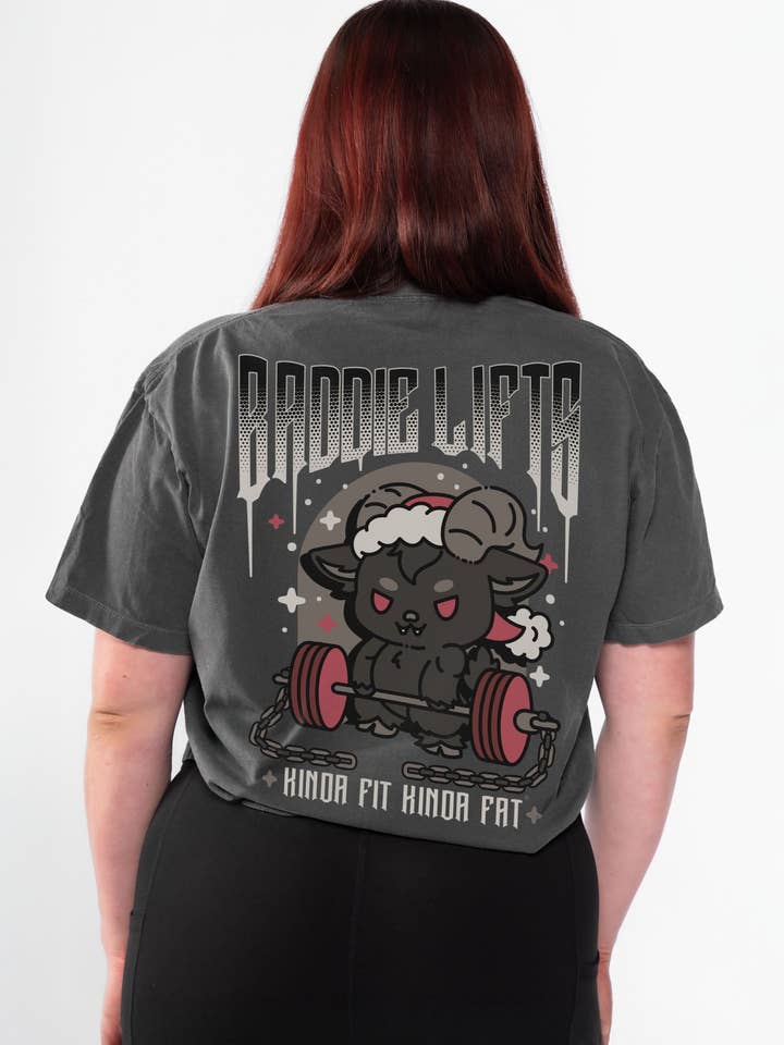 Maglietta Boxy a Mezza Lunghezza Baddie Lifts per la vendita all'ingrosso da parte di Kinda Fit Kinda Fat