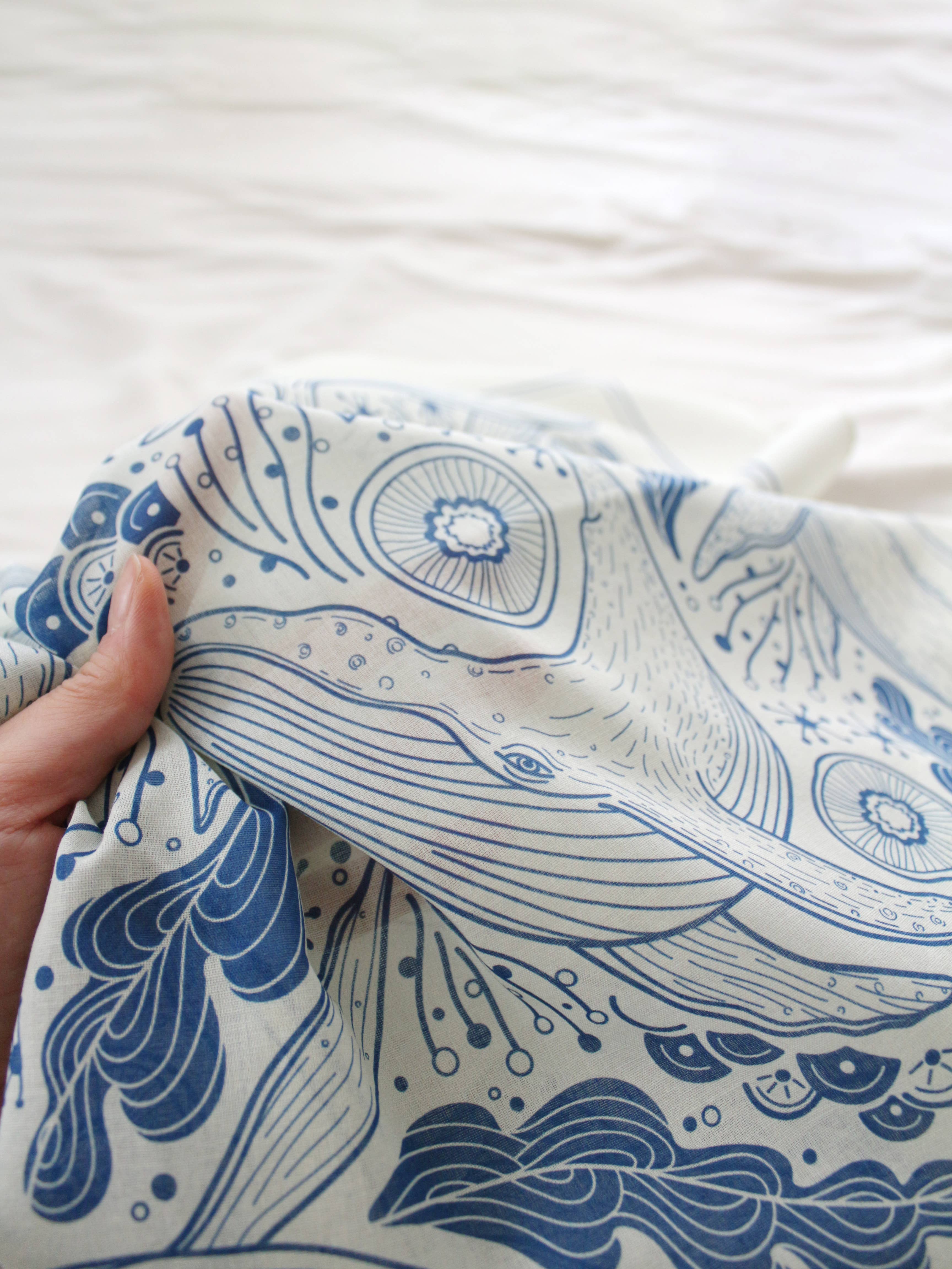 sol&mar art co. - Wholesale Bandana - Unisex - Whale, and the Ocean Bandana Scarf (Off-White)5