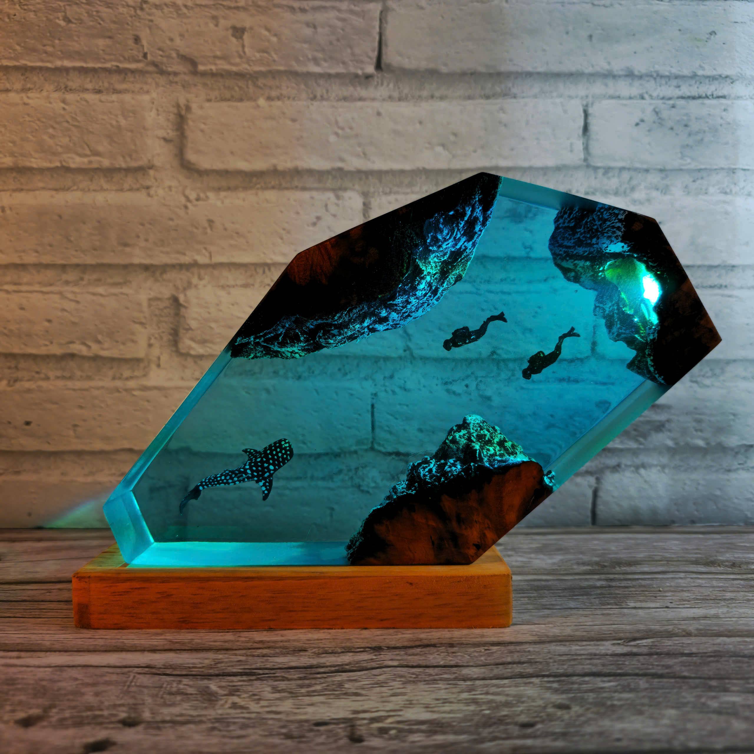 Merchemy - Wholesale Night Light - Whale Shark Scuba Divers Epoxy Resin Night Light Ocean Diver8