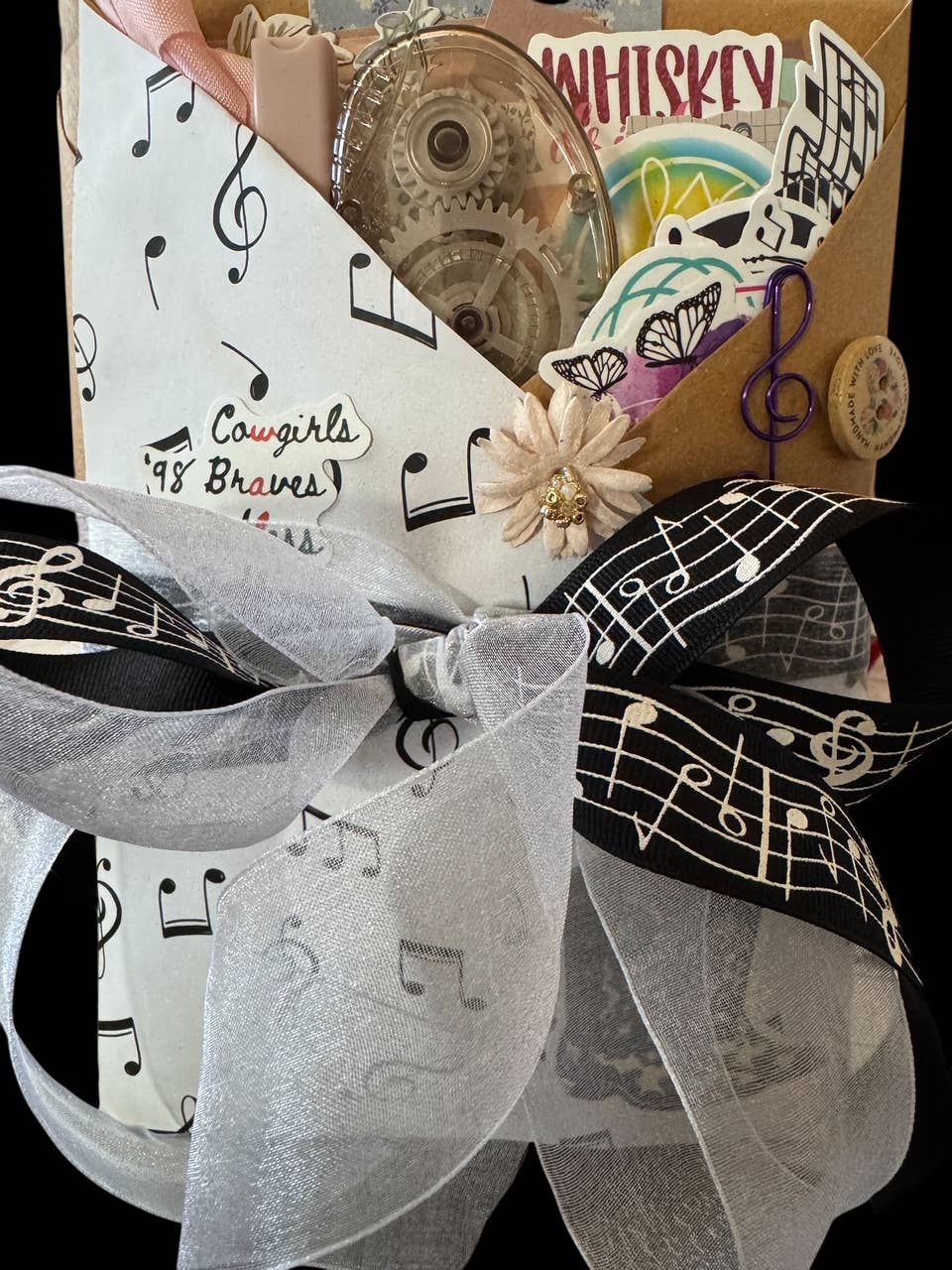 Ember & Elm Home Decor & More - Wholesale Journal/Diary - Blind Date with a Junk Journal Starter Kit-Best Seller!4