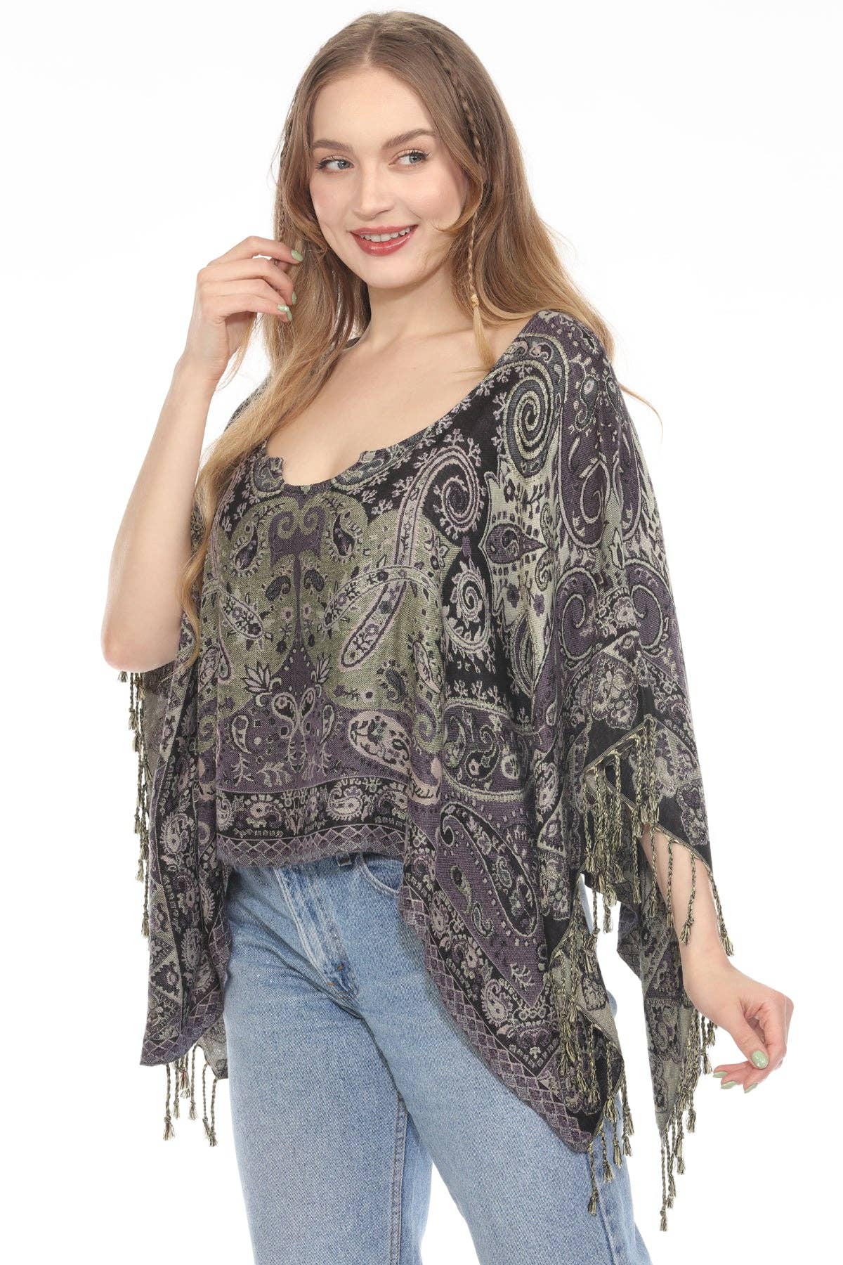 Lakhays Collection Inc. – wholesale Kimono - Dam – Fransad sjal med paisleymönster2