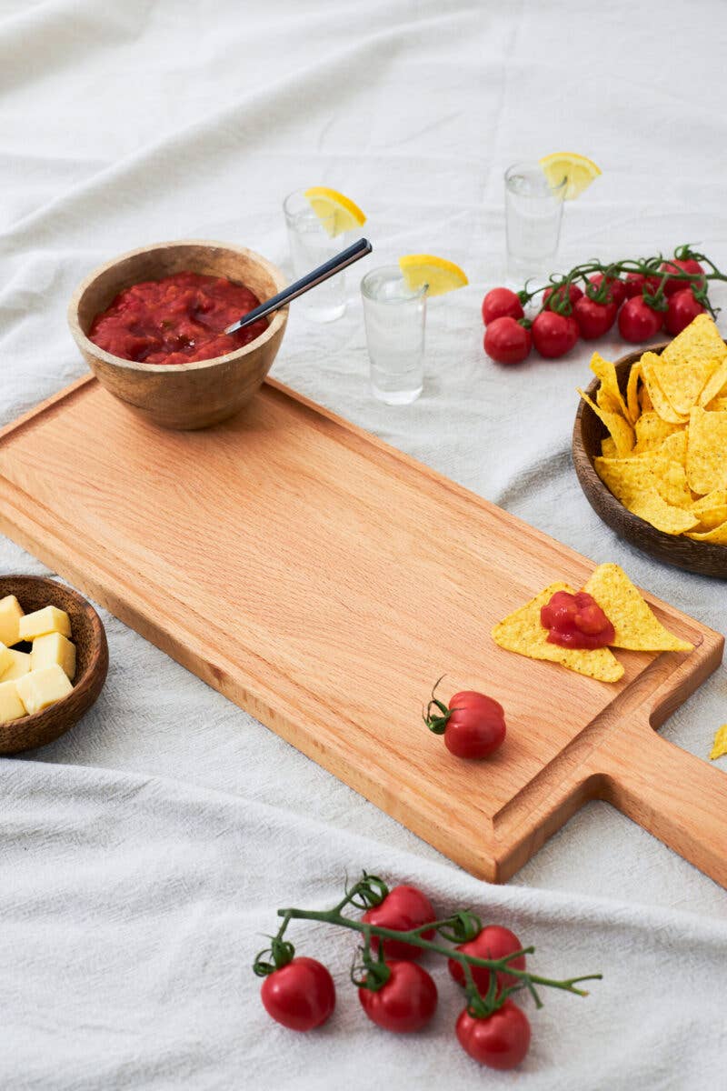 Boards & Beans - Wholesale Cutting Board - Cutting board with handle 49 x 17 cm2