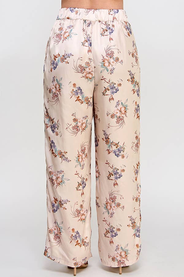 Haute Fox Plus Size & Contemporary - Wholesale Broek - Dames - Plus Size Satijnen Bloemenbroek SS2391P-P15