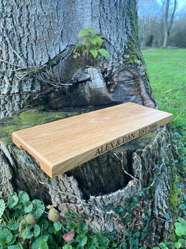 Oak Serving Board Platter for engroshandel hos Holder and Hook