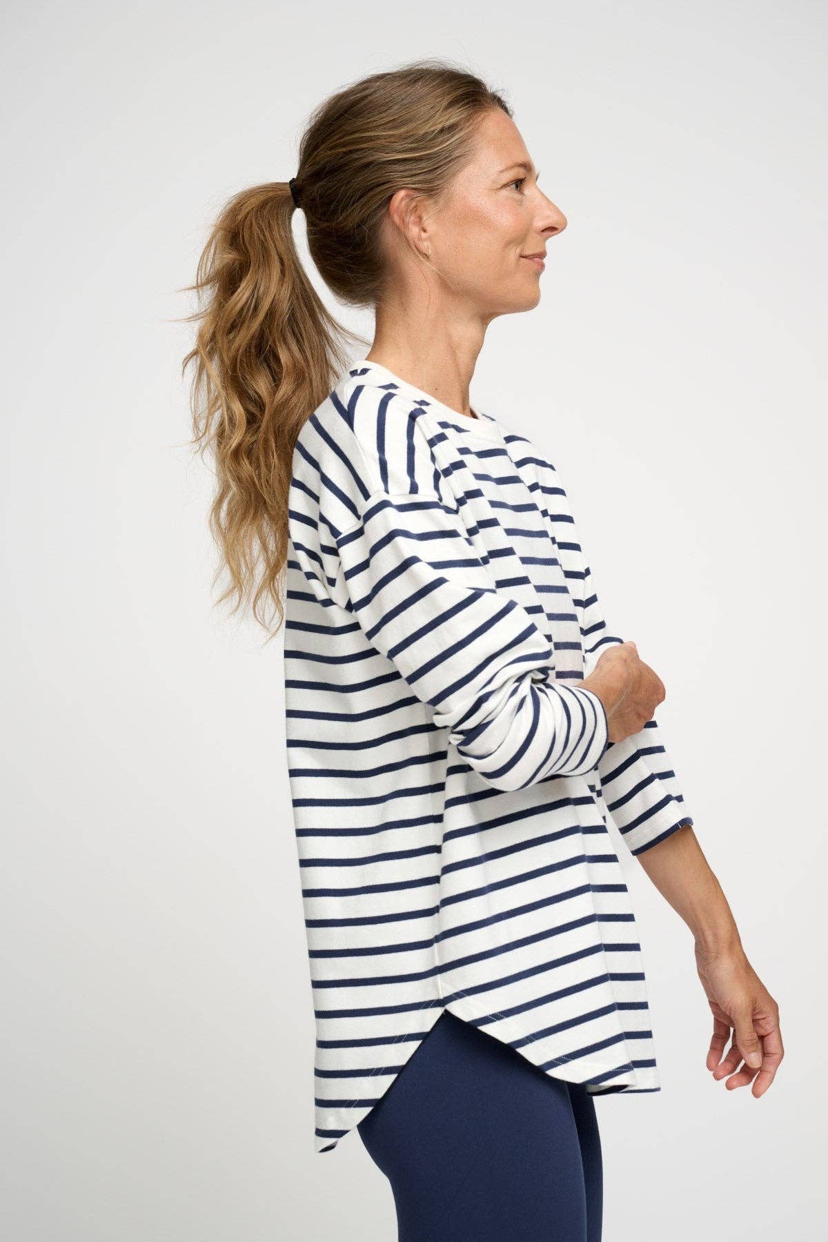 Gestreift in Ecru/Navy Dear Sweat Stripe Langarmshirt mit Streifen für den Großhandel auf Faire