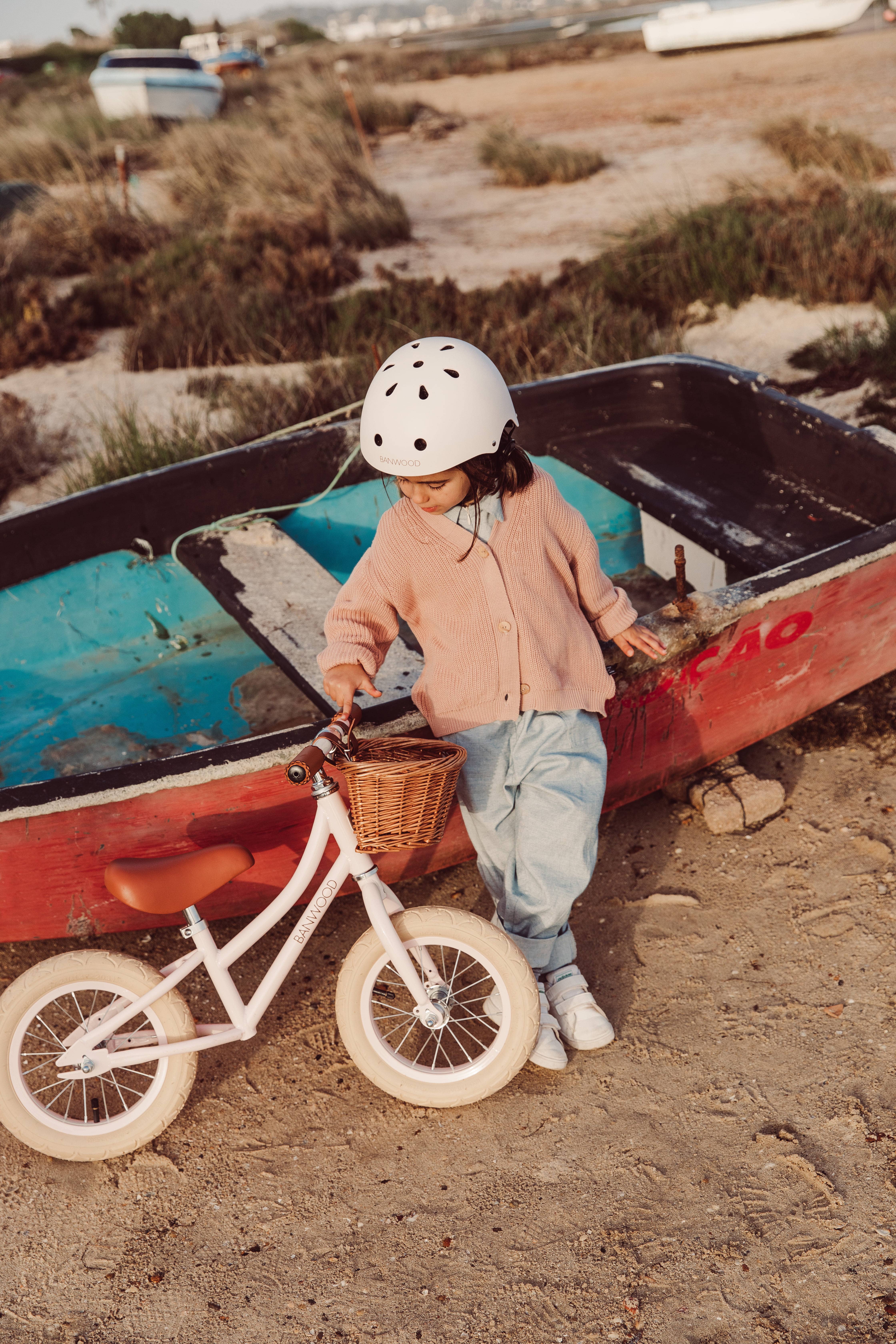 Banwood SL Europe - Wholesale Bike/Scooter - Kids - BANWOOD BALANCE BIKE FIRST GO VINTAGE - CREAM3