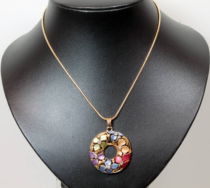 Western Counties Wholesale – wholesale Pendant/charm necklace – Multi Coloured Flowers Rose Gold Tone Disc Necklace 0