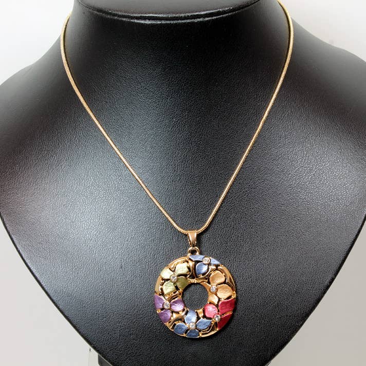 Western Counties Wholesale – wholesale Pendant/charm necklace – Multi Coloured Flowers Rose Gold Tone Disc Necklace 0