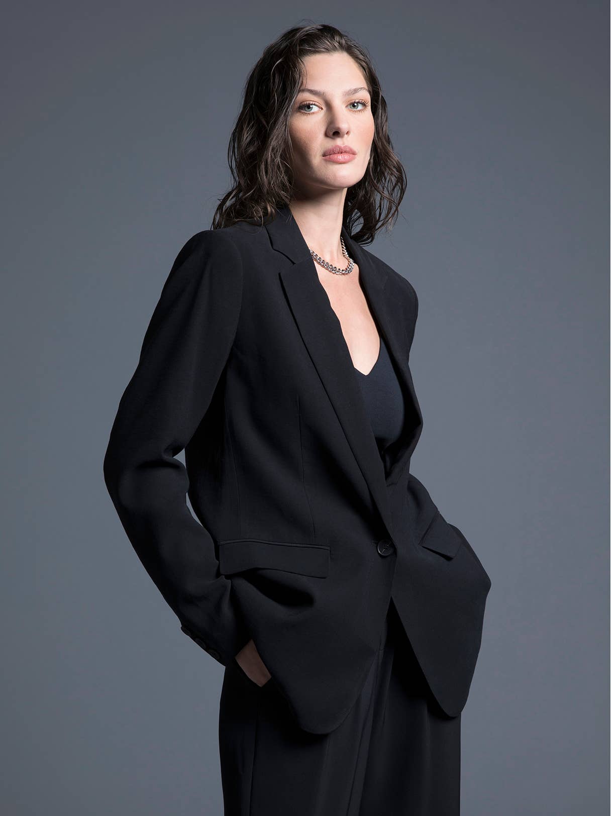 Weekend Los Angeles – wholesale Blazer - Dam – Kavaj med enkel knappstängning - TONI JACKET5