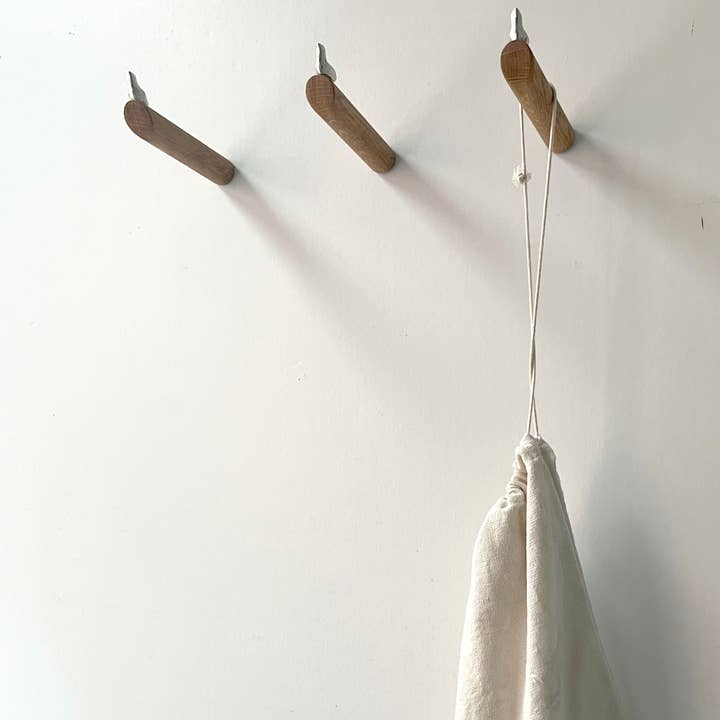 Formpoet - Wholesale Wall Hook - Bird - Coat Hook made of Oak Wood and Tin 130mm2