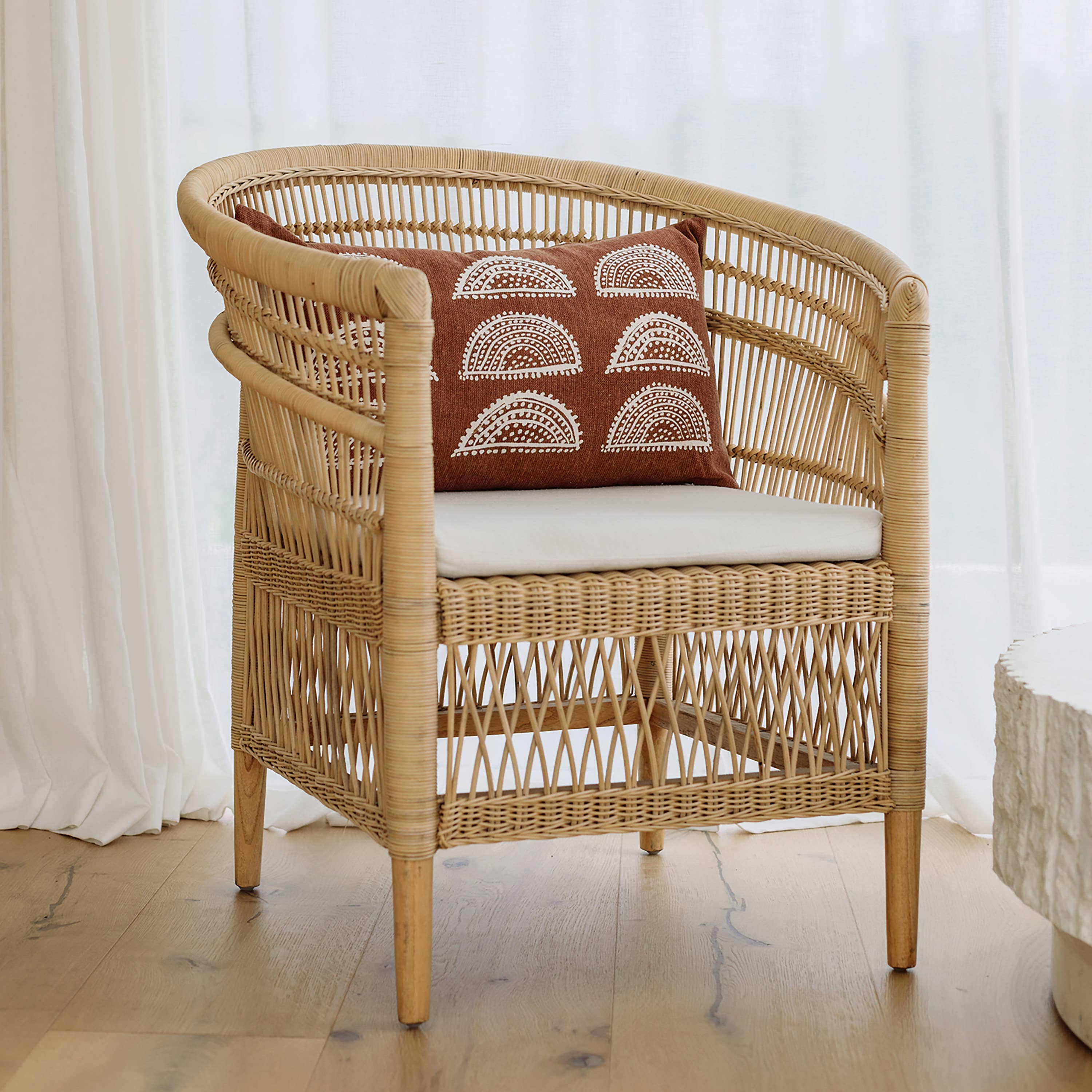 NAKI & SSAM INC. - Wholesale Throw Pillow Cover - Meraki Collection 24in.x14in. Gond Art-Inspired Sunburst17