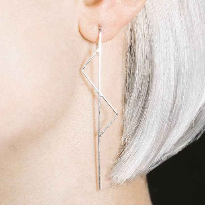 Otis Jaxon London - Venta al por mayor Pendientes colgantes - Aretes largos de plata con forma de