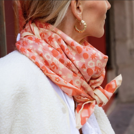 Love Explorers – Großhandel Kopftuch – Damen – Großes Tuchmuster rosa/rot1