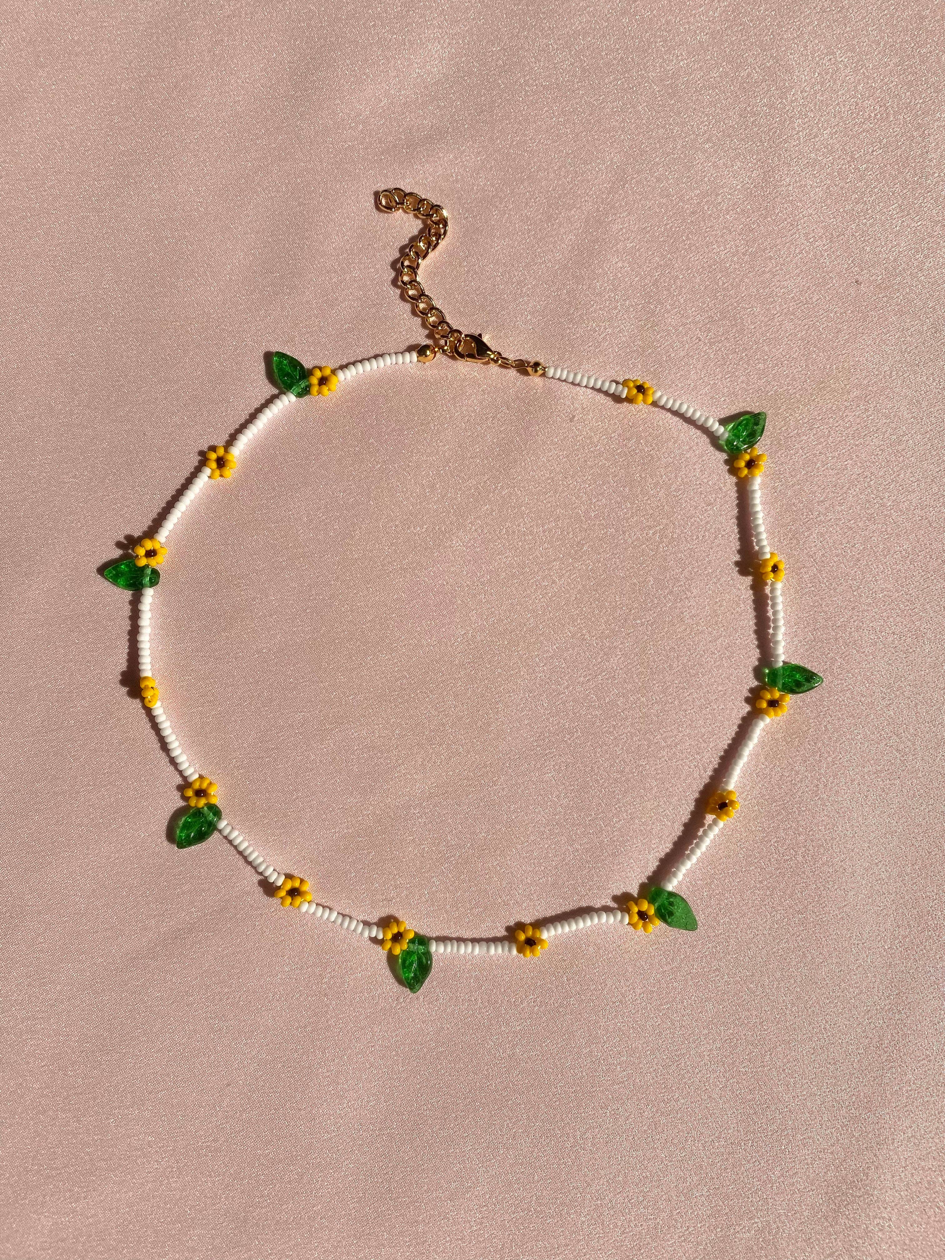 Lil Things Shop - Vente Collier de perles - Collier tournesol2