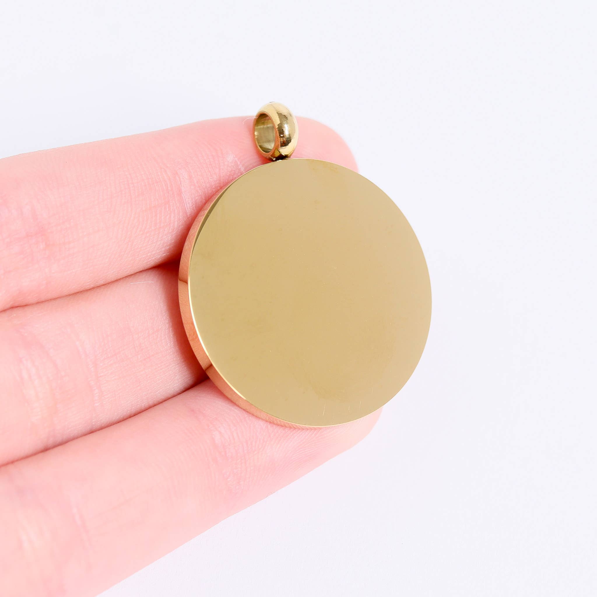 WJW - Wholesale Individual Charm/Pendant - 18K Gold PVD Blank Round Stainless Steel Charm Pendant1