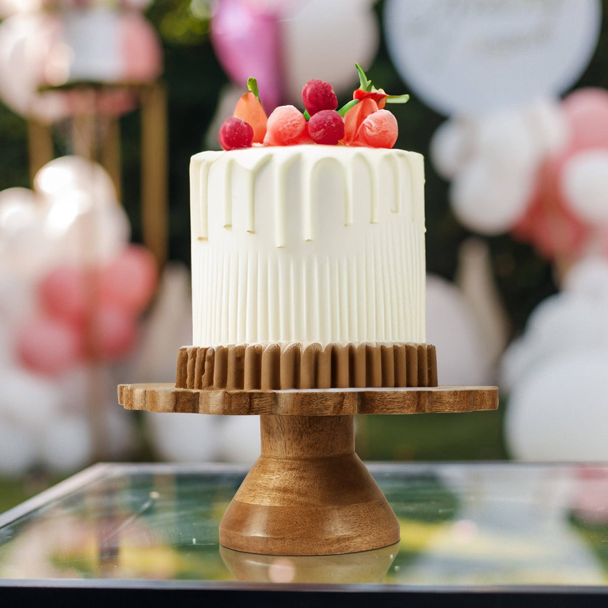 Mela Artisans - Wholesale Cake Stand - Scallop Cake Stand1