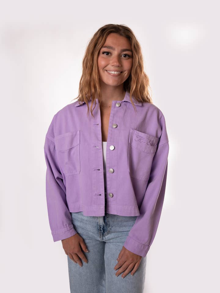 Giacca in tela ricamata Kansas State Sanders per la vendita all'ingrosso da parte di Gameday Social Apparel Co.®