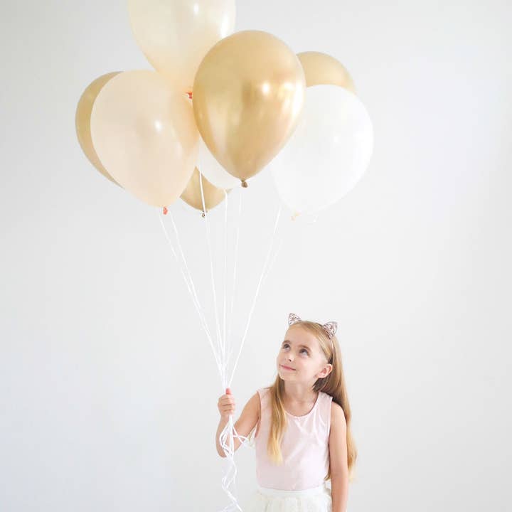 Illume Partyware - Wholesale Balloon - Balloon Bouquet - Pack of 8 - Gold & White1