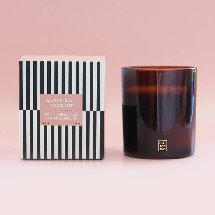 BOTANICA – Vela em jarro/copo por atacado – Essenciais: Vela de Sal Negro + Coco | 12 oz.0