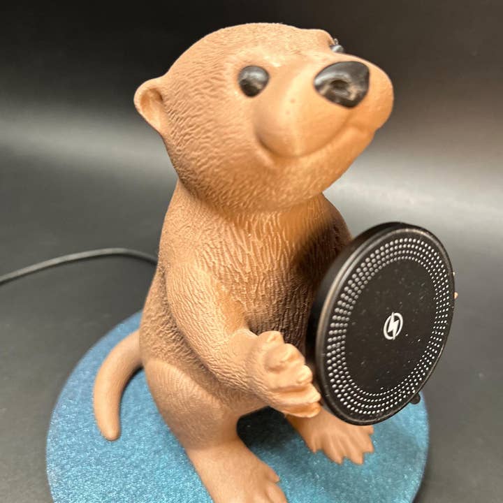 <3 Studio - Wholesale Charging Dock - Adorable Otter Phone Charger - Magnetic Wireless Charging Station Dock Holder7