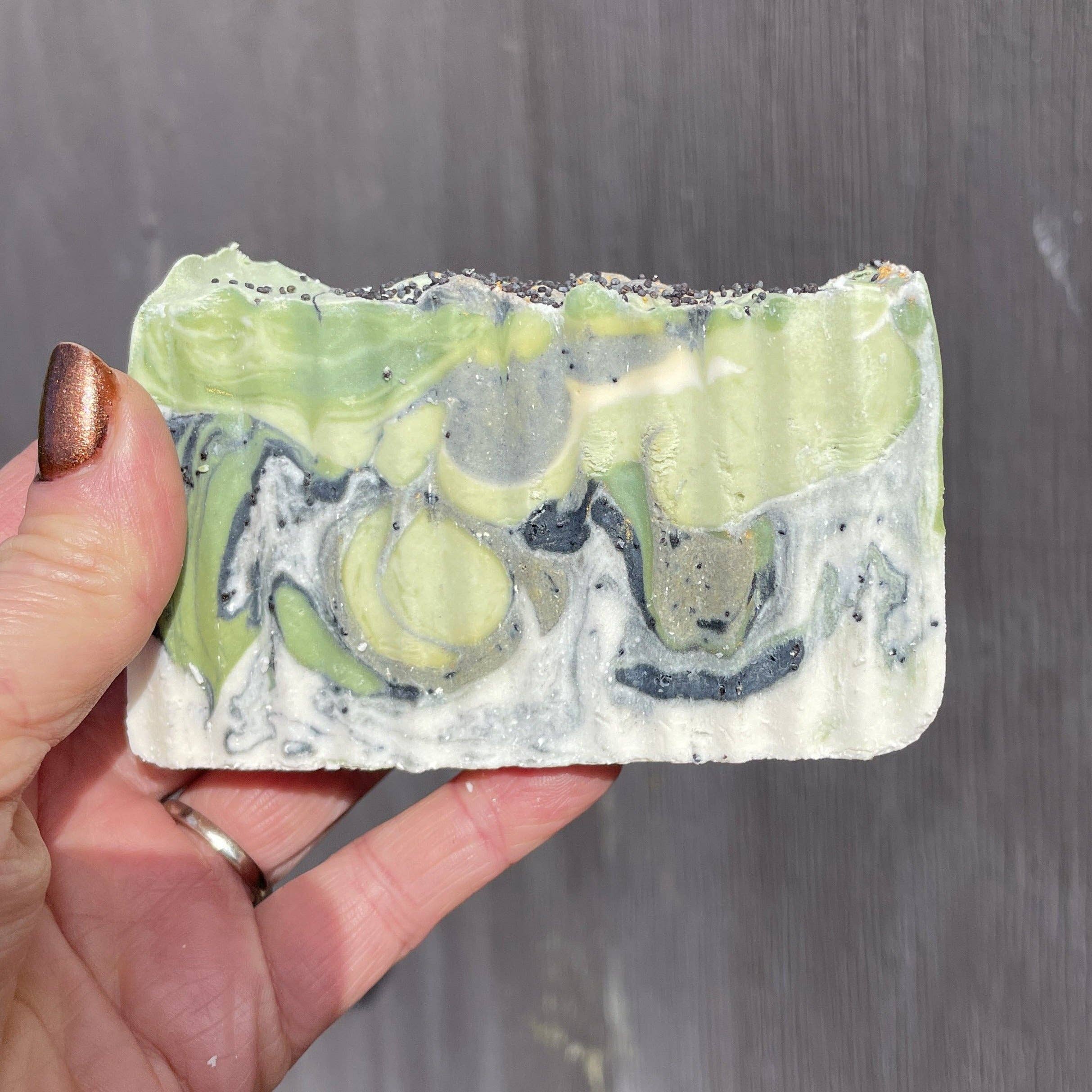 VIAI Beauty – Engroshandel Sæbestykke – Sæbe - Tonka Bean, Oud (eksfolierende)1