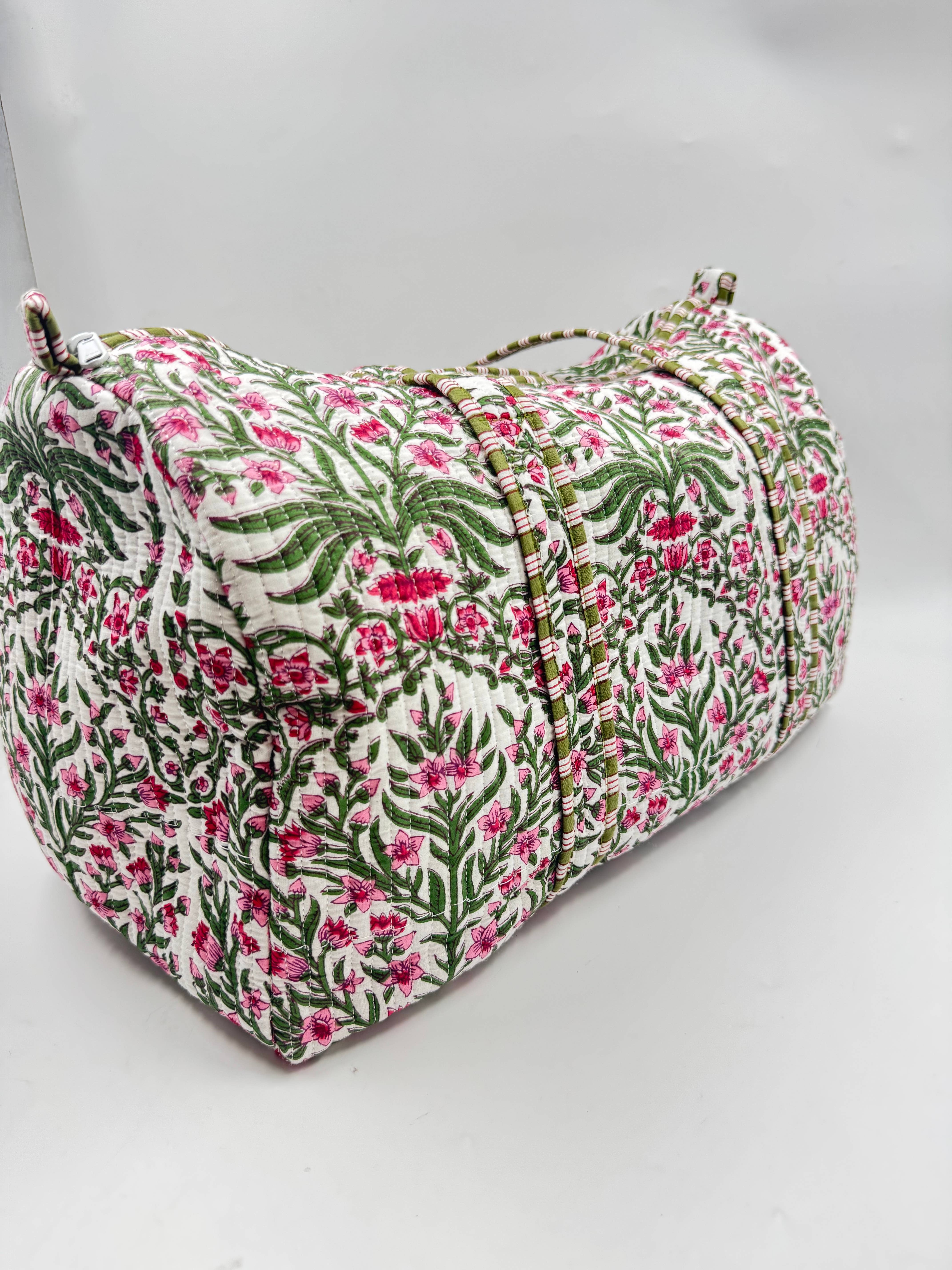 Funky Yak Ltd – wholesale Tote bag – Women's – 100% Cotton Kantha Quilted Boho Safari Duffle ToteBag (Zip) 1