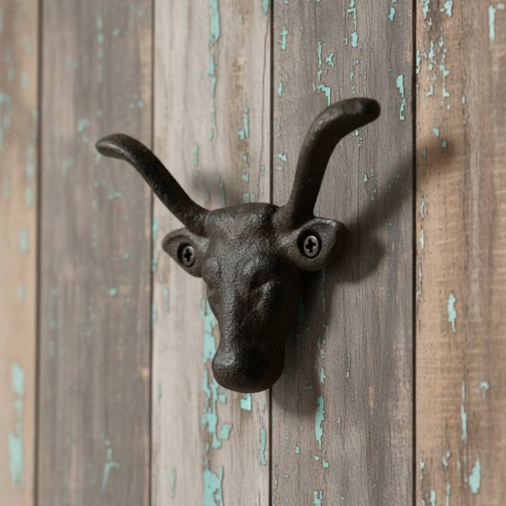 Rustik vægkrog i støbejern med tyreform, vestlig ranchdekoration accent for engroshandel hos Iron & Blossom