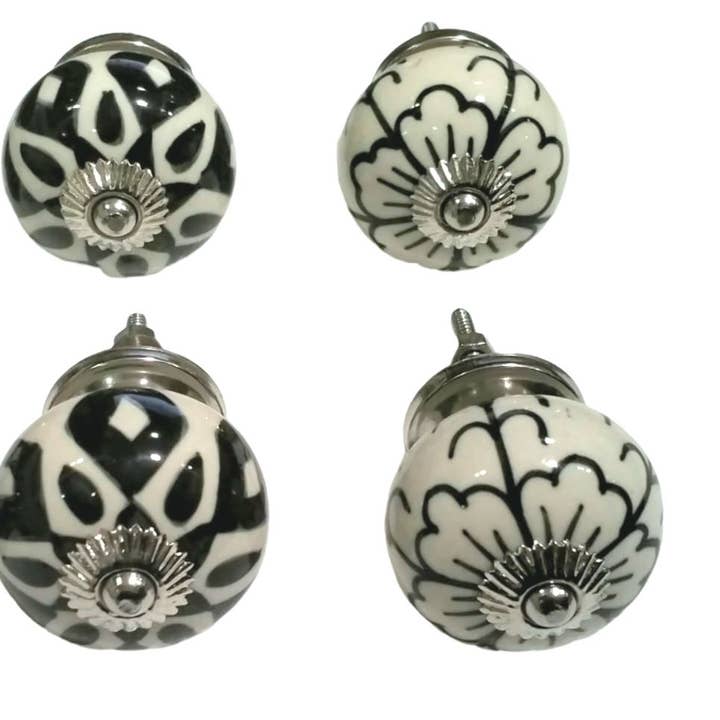 Status Collections - Wholesale Knob/pull - S/6 Black/White Round Knobs0