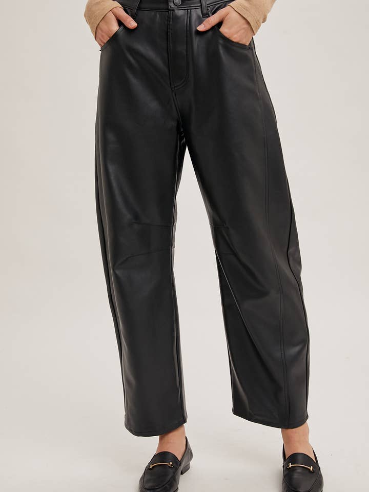 Bluivy - Venta al por mayor Pantalones - Mujer - PANTALONES TIPO BARRIL DE CUERO VEGANO