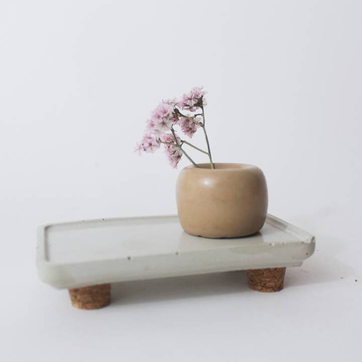Mini Trinket Stand for wholesale by Mindful Cements
