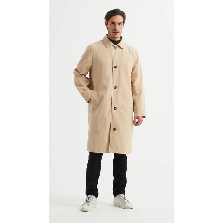 Trench coat chic - Beige e ulteriori Risultati per cappotti uomo all'ingrosso. Resi gratuiti e termini di pagamento a 60 giorni su Faire in tendenza su Faire.