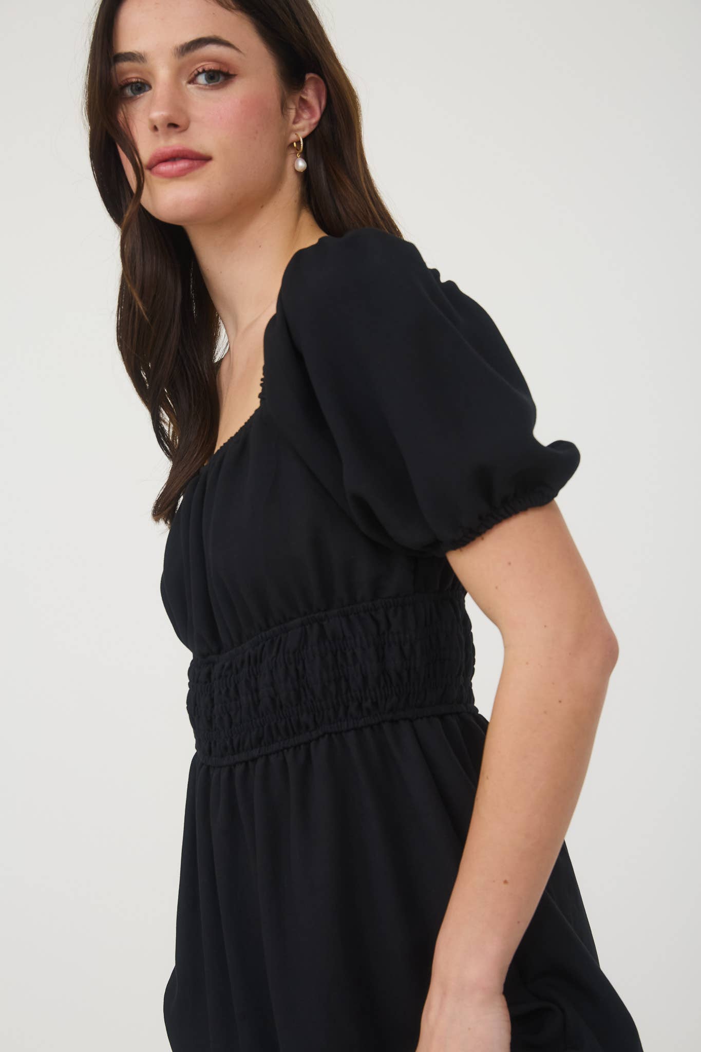 MINE – wholesale Dress – Women's – SOLID SMOCKED WAIST BALLOON SLEEVE MIDI DRESS9