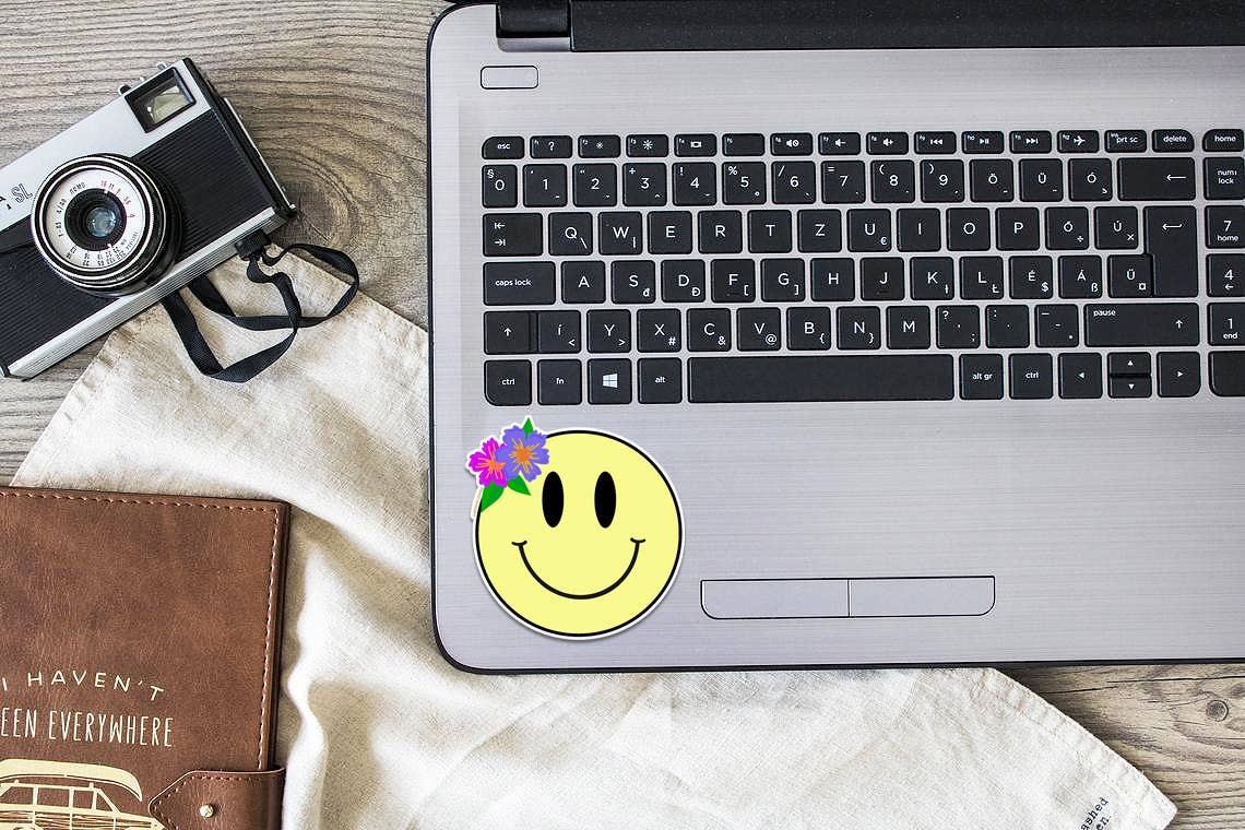 Brooke LeAnne - Wholesale Sticker - Smiley Happy Face Yellow Vinyl Sticker1