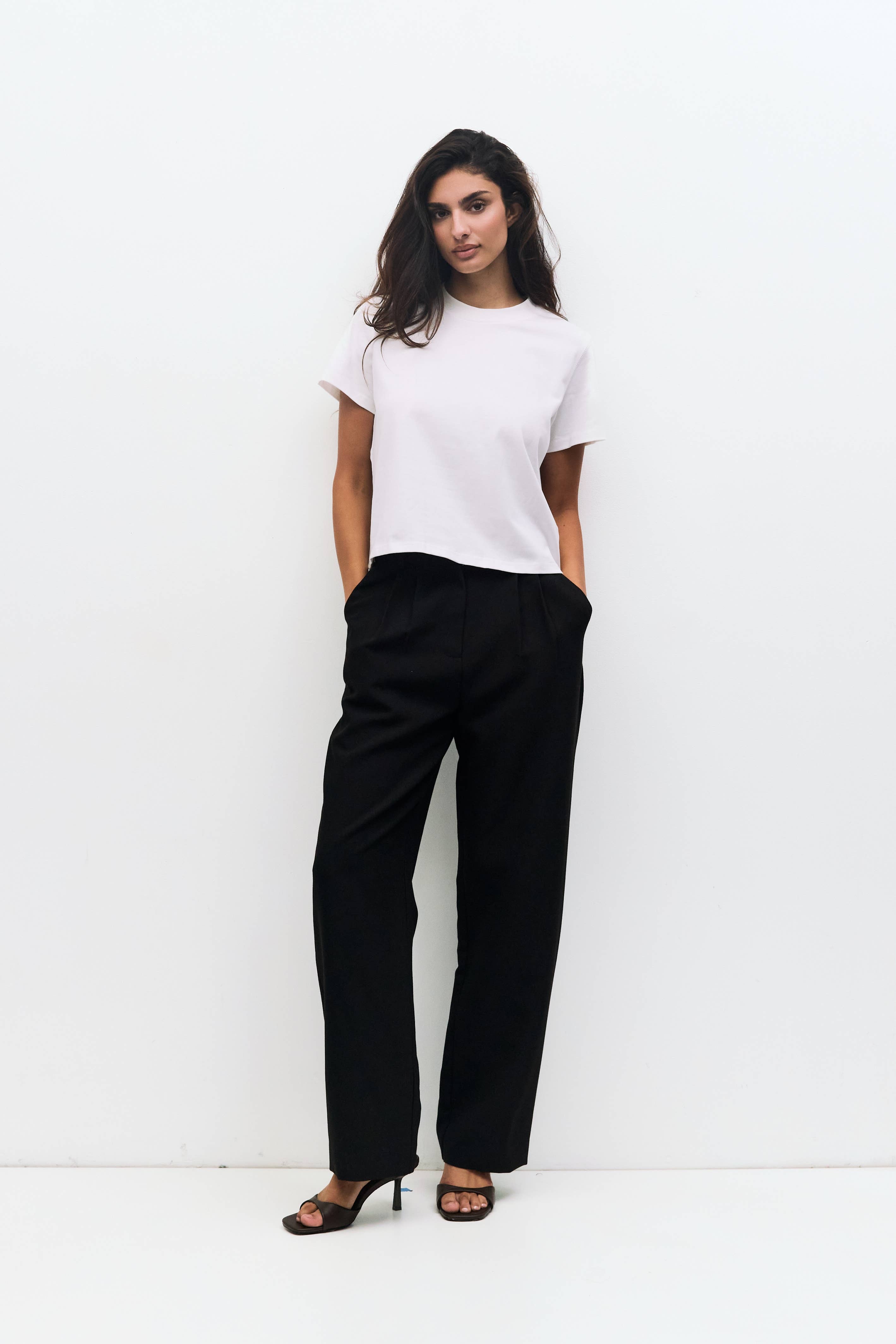 MOD REF - Wholesale T-Shirt - Women's - The Lanie Top | Women's Heavyweight Cotton T-Shirt13