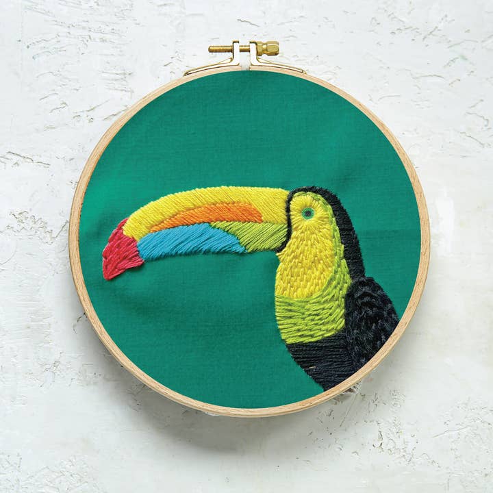 Keel Billed Toucan | Kit de broderie pour la vente par The Other Cat