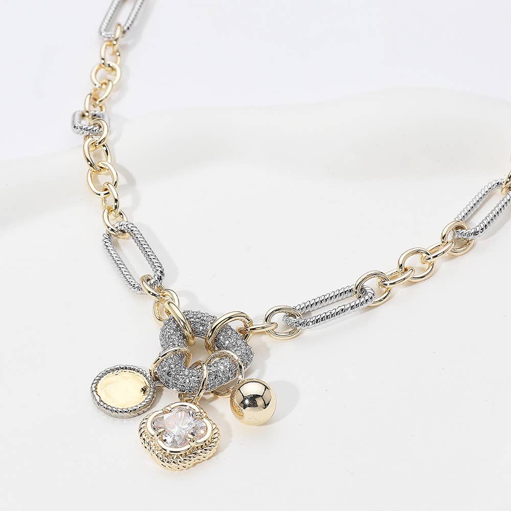 Sensibling Corp. – Engroshandel Halskæde med vedhæng – 2-tonet 14K guldbelagt CZ hjertekløver vedhæng halskæde1