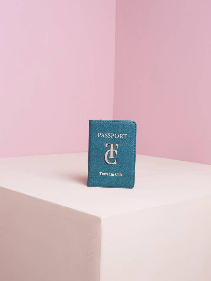 Lola Passport Case for wholesale by Travel In Chic