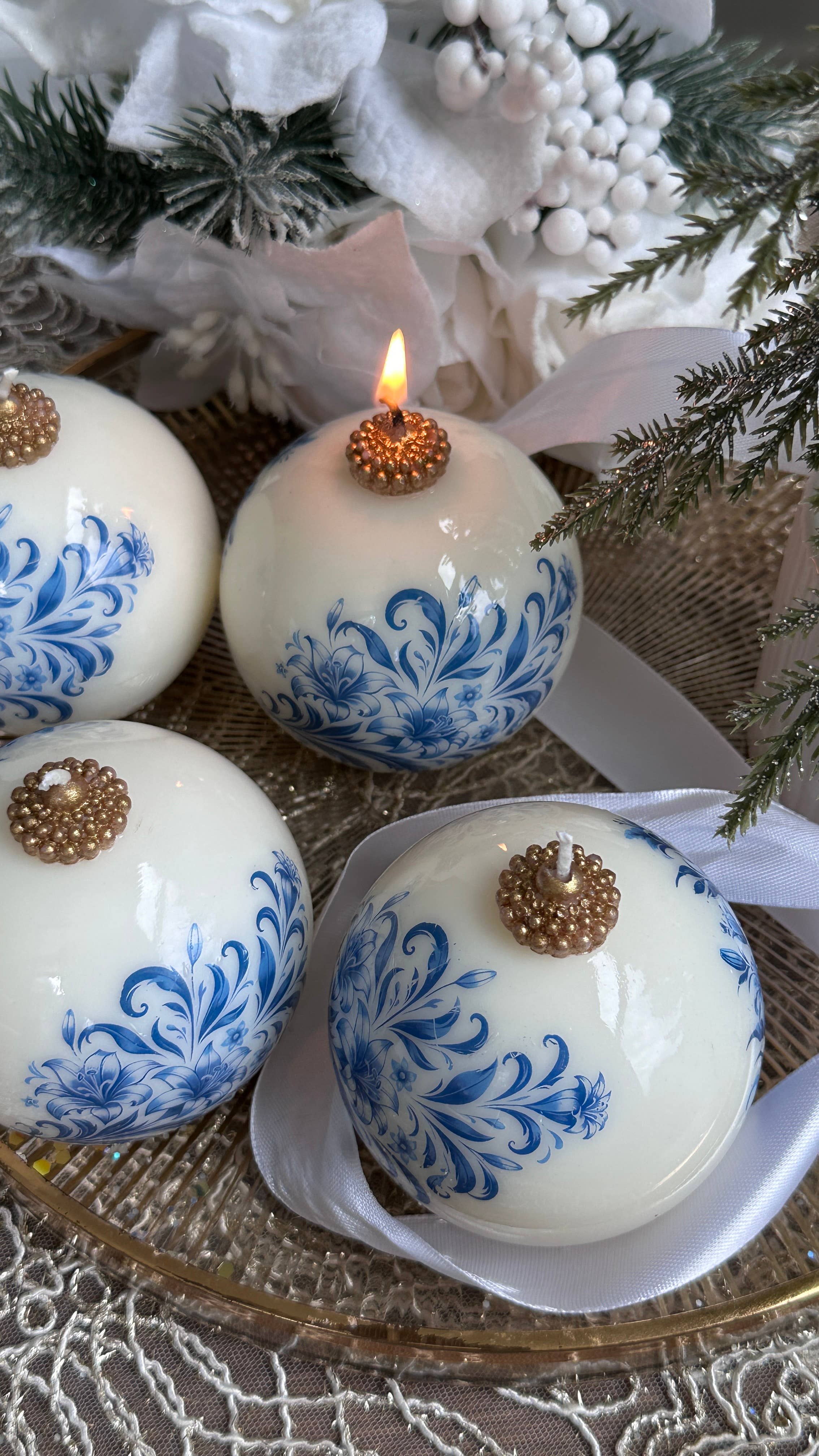 VR.candle - Wholesale Novelty Candle - Vintage style christmas candle in a gift box with a ribbon1