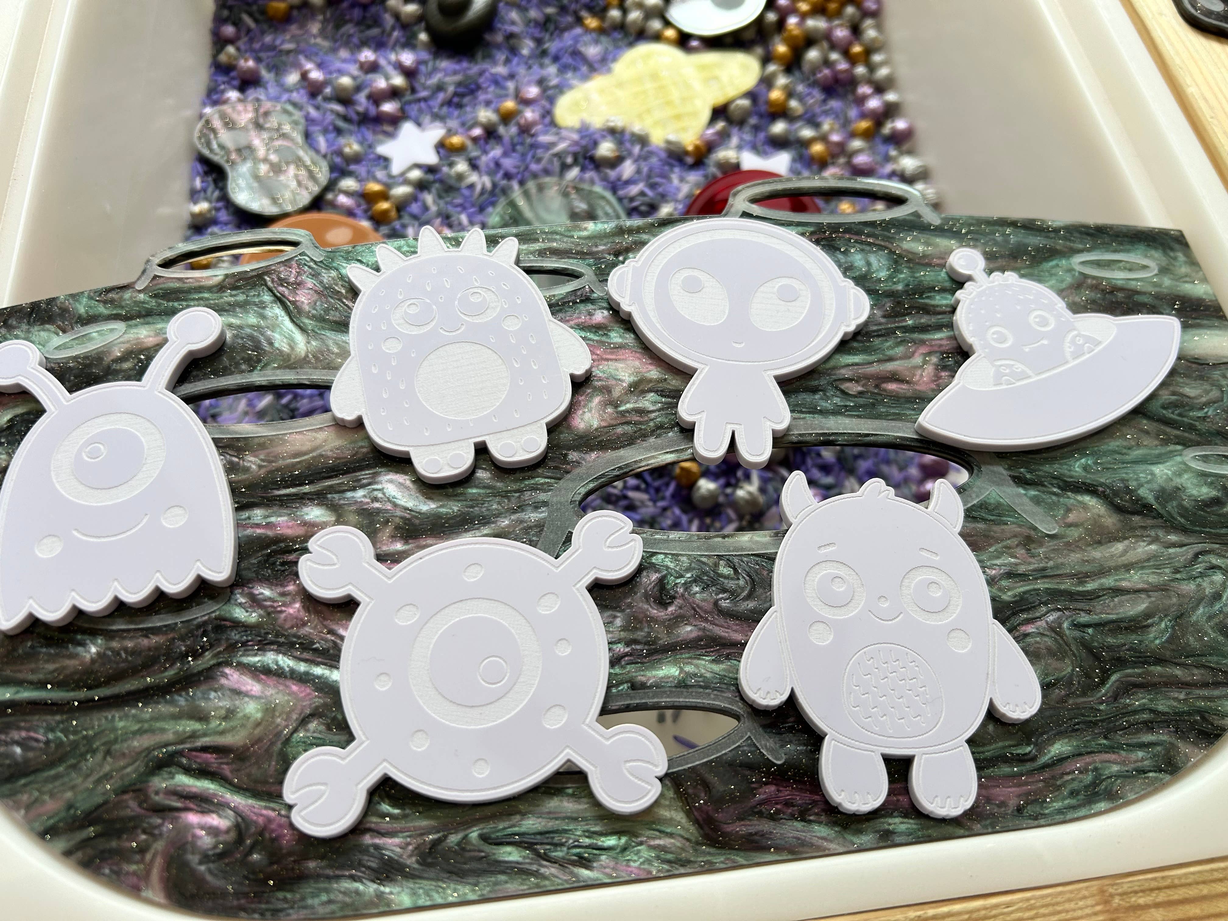 Stars and Sensory - Wholesale Toy Set - Kids - 6 Space Aliens Loose Parts 0